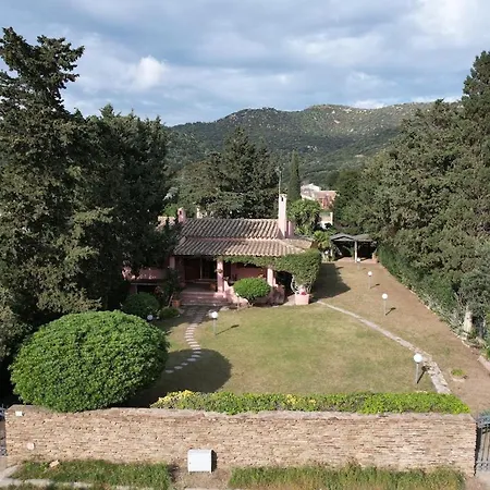 Privata Sulla - 800 Mq Di Giardino Villa *