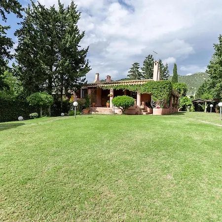 Privata Sulla - 800 Mq Di Giardino