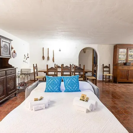 Villa Privata Sulla - 800 Mq Di Giardino