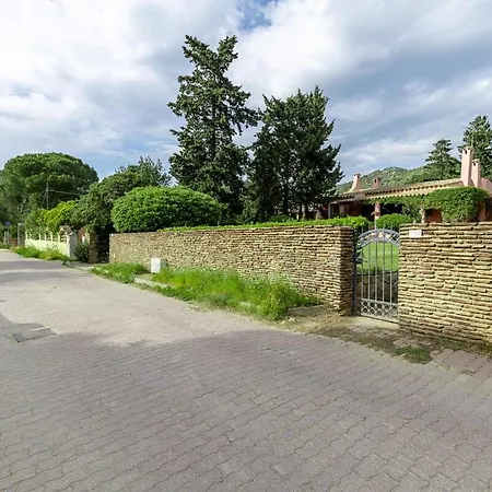 Privata Sulla - 800 Mq Di Giardino Villa *